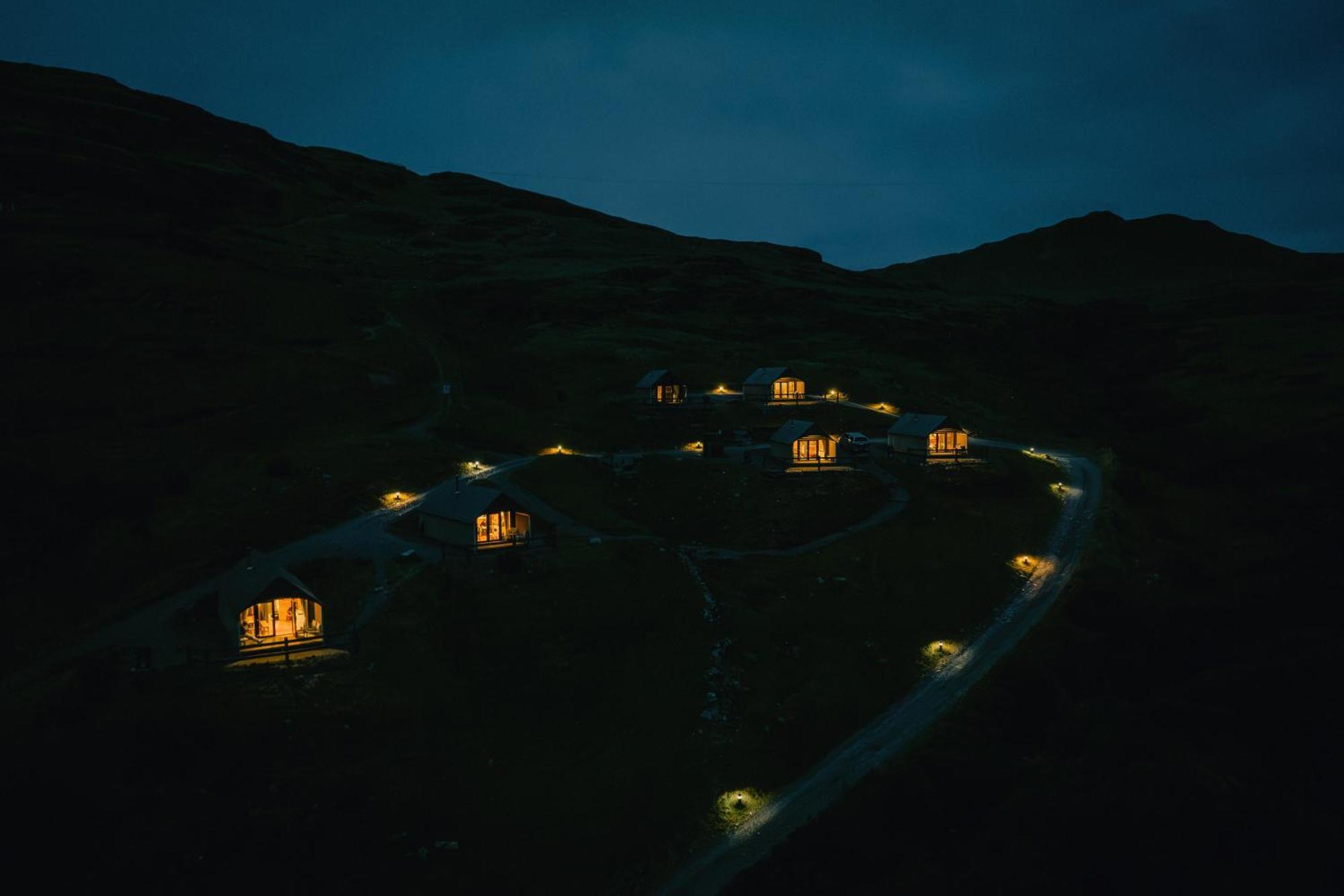 Hotel Llechwedd Glamping Blaenau Ffestiniog Exterior foto